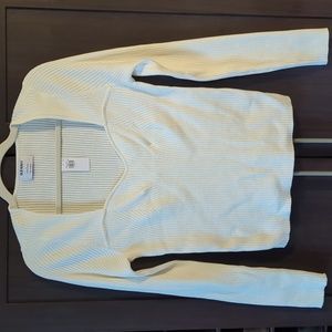 Women's White Long-Sleeve Top